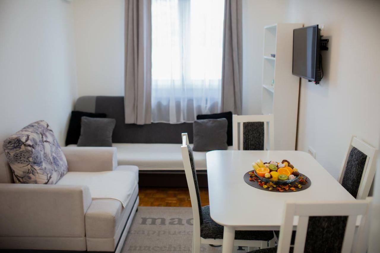 Apartmani Sunset Rogotin Exterior photo